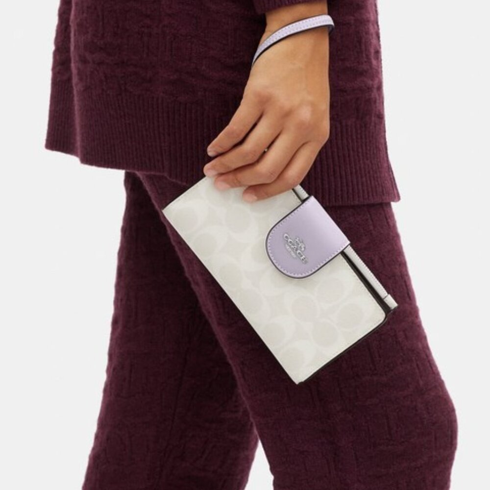 Coach Tech Colorblock Signature Canvas Wallet- SV/CHALK/MIST- NWT